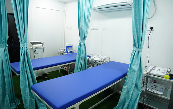 Treatment Room PAL Physiotherapy Kondapur